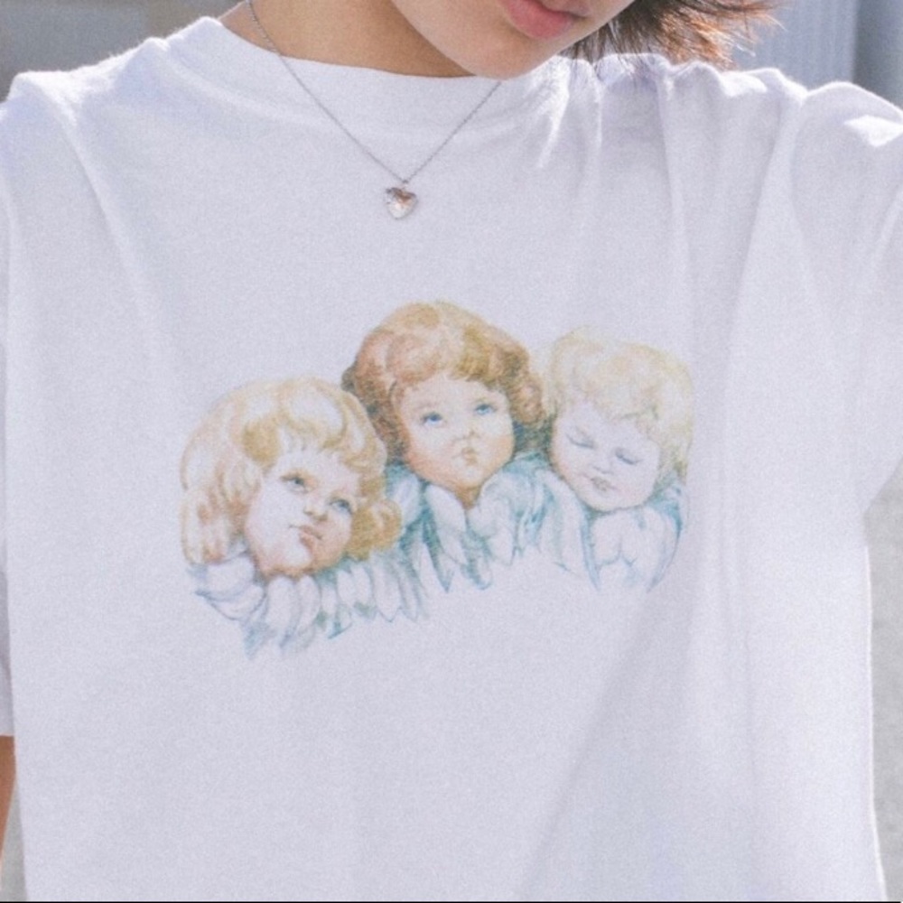Brandy Melville THREE angels cherub shirt